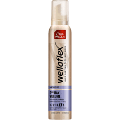 WELLAFLEX SPUMA PAR 200ML 2DAY VOLUME NR.4